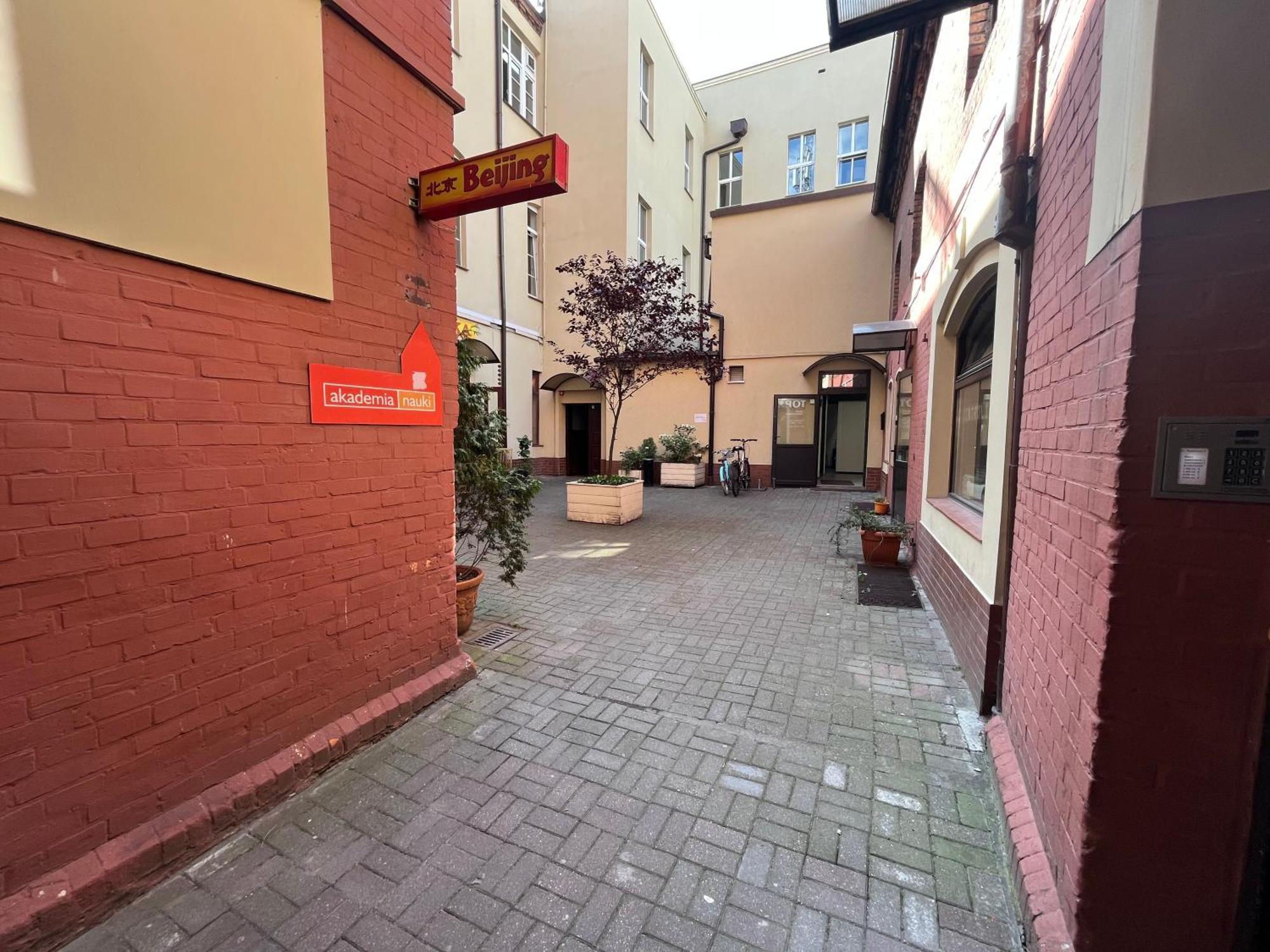 Apartamenty Pioro I Atrament Thorn Exterior foto