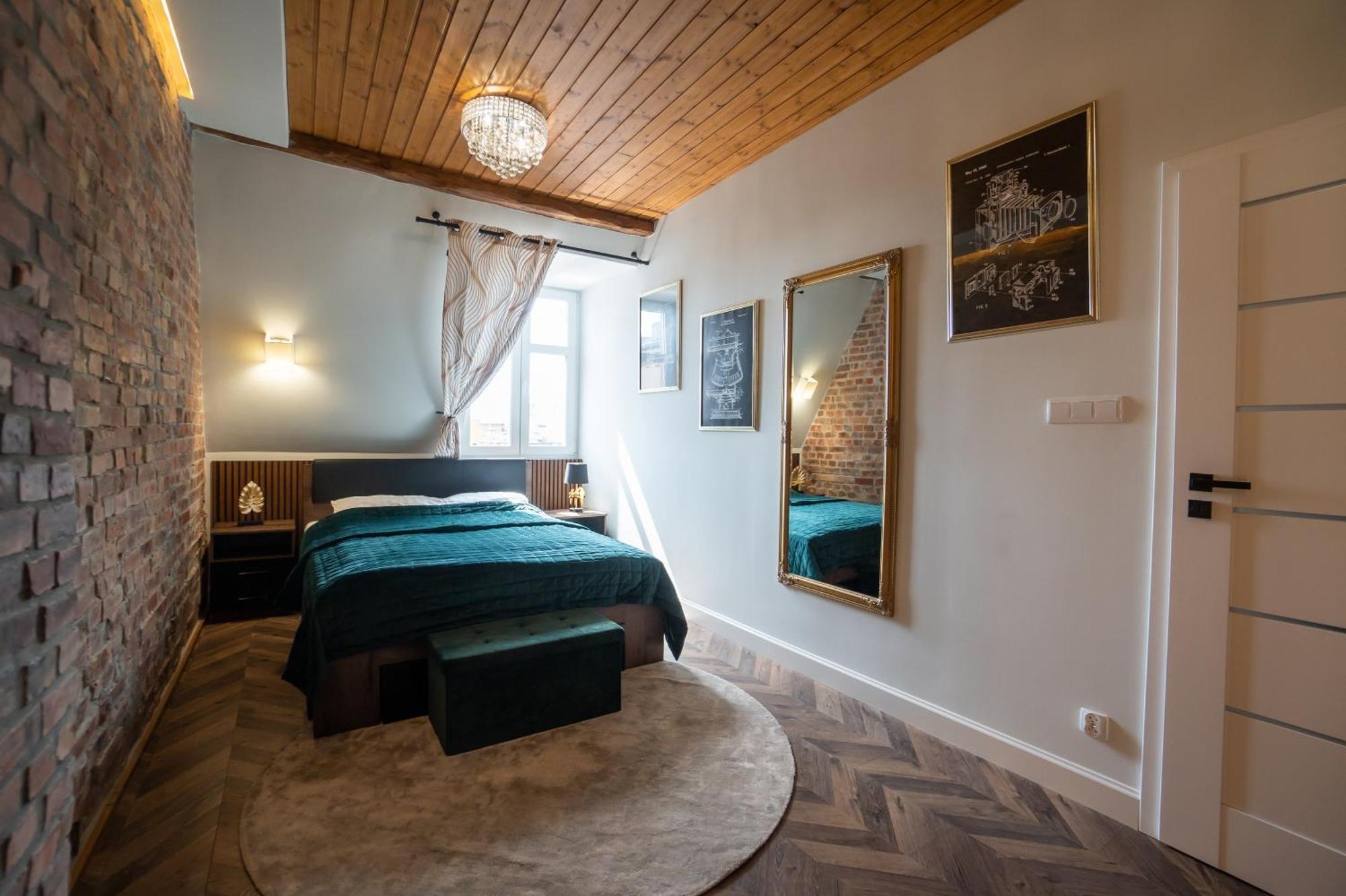 Apartamenty Pioro I Atrament Thorn Exterior foto
