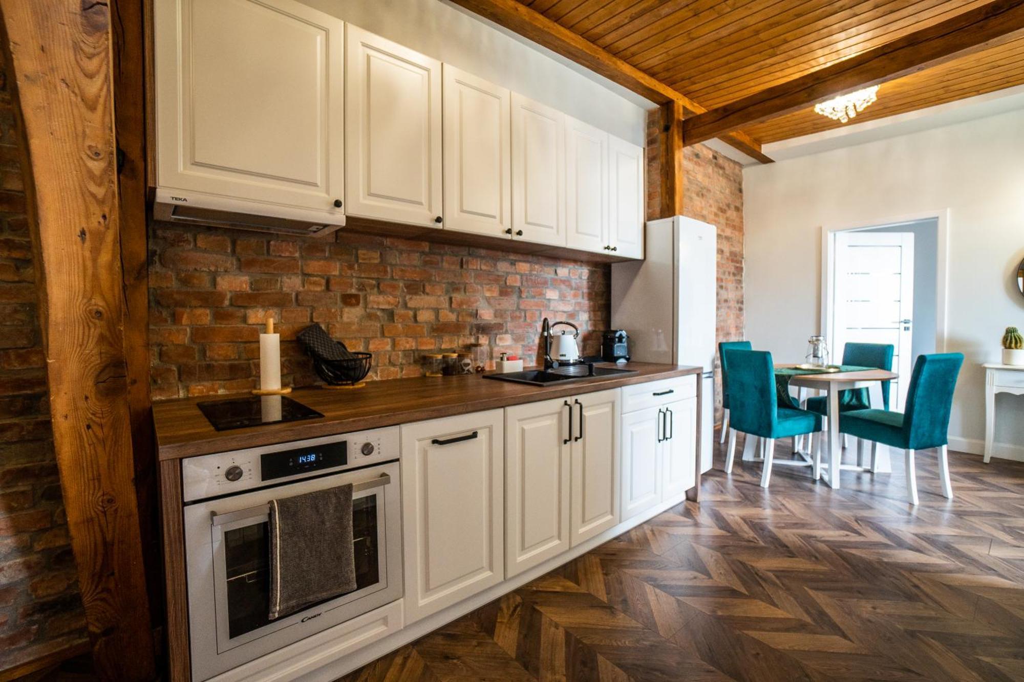 Apartamenty Pioro I Atrament Thorn Exterior foto