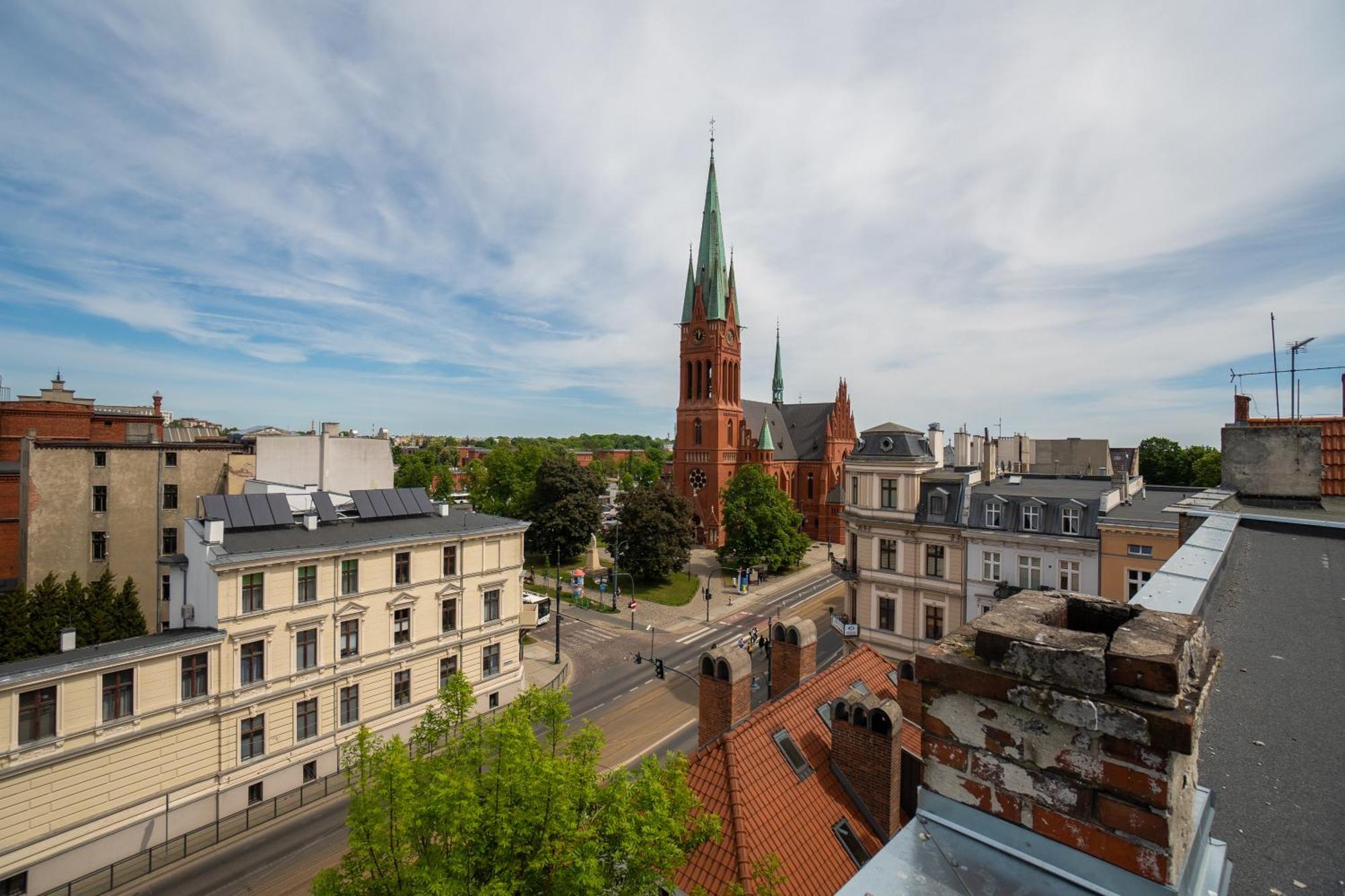 Apartamenty Pioro I Atrament Thorn Exterior foto
